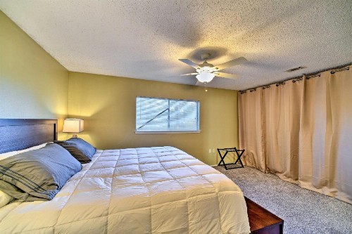 Spacious San Antonio Getaway Shop Dine Explore! - image 7