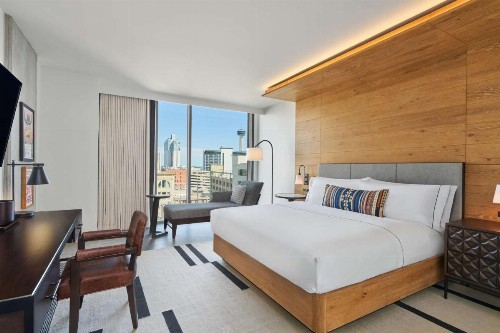 Canopy By Hilton San Antonio Riverwalk - image 9