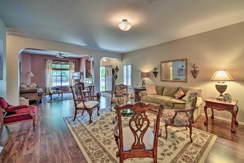 Upscale San Antonio Home with Screened-In Porch! - image 5