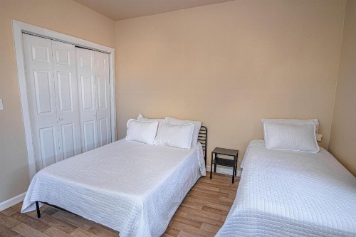 Nice 3B 2BA Near Downtown 2 Min AtandT Center - image 4