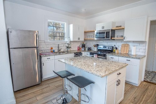 Cozy Remodeled 2br-1ba Near Downtown - image 11