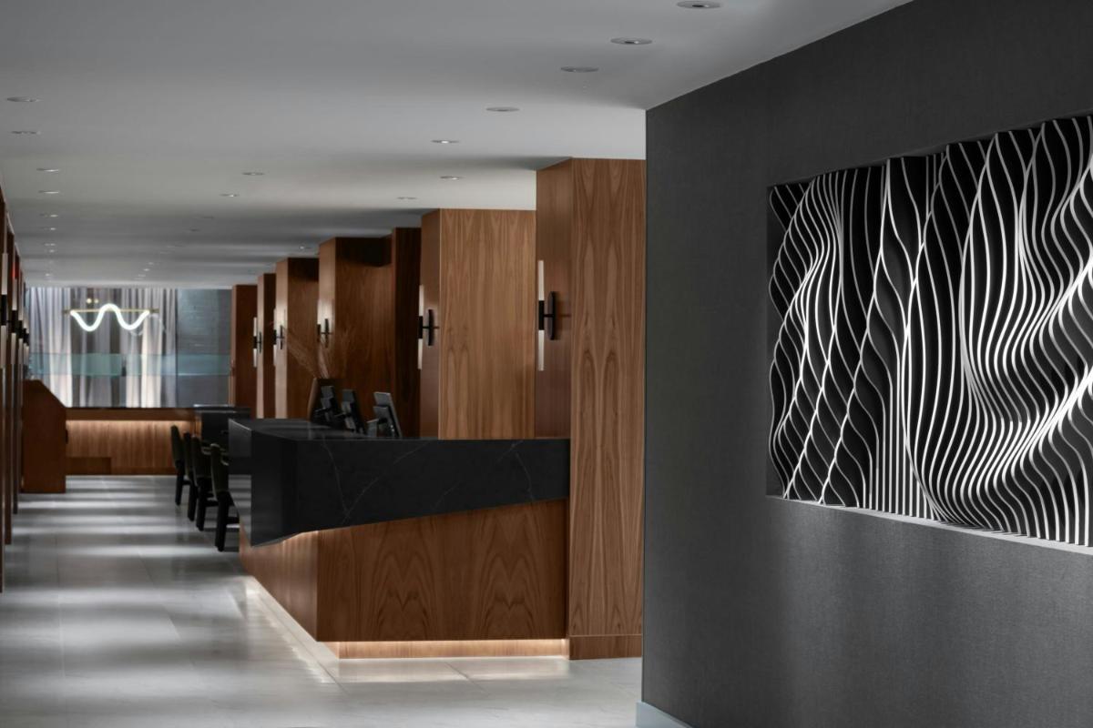 AC Hotel by Marriott San Antonio Riverwalk - image 4