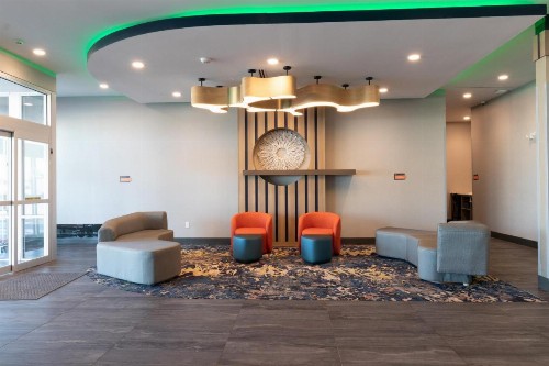 La Quinta Inn & Suites by Wyndham San Antonio Seaworld LAFB - image 30