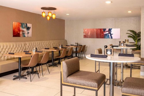 DoubleTree by Hilton San Bernardino - image 10
