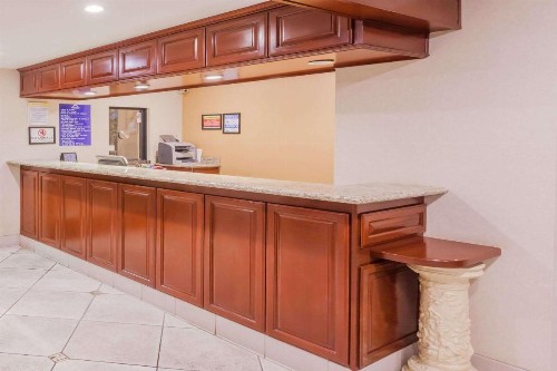 Days Inn by Wyndham San Bernardino/Redlands - image 17