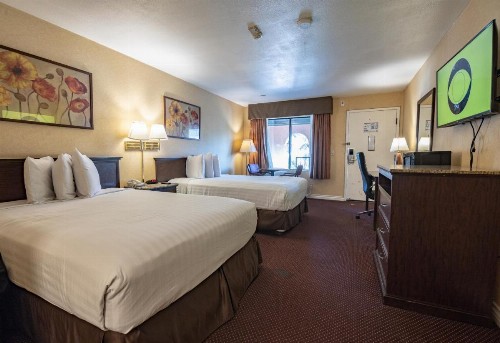 Days Inn by Wyndham San Bernardino/Redlands - image 2
