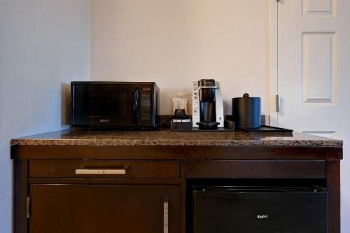 Hilton Garden Inn San Bernardino - image 26