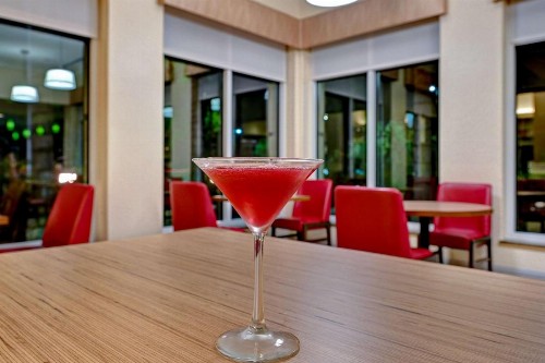 Hilton Garden Inn San Bernardino - image 40