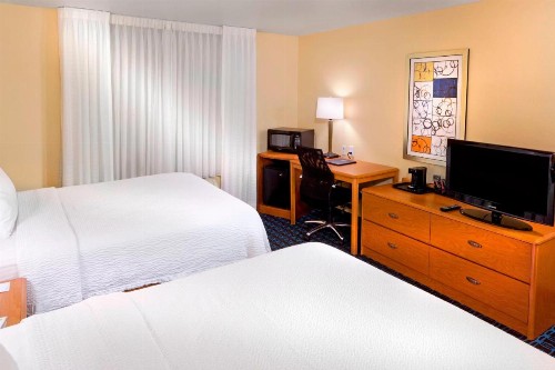 Fairfield Inn and Suites San Bernardino - image 33