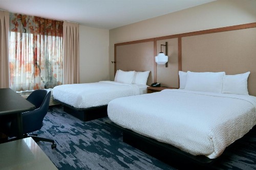 Fairfield Inn and Suites San Bernardino - image 7