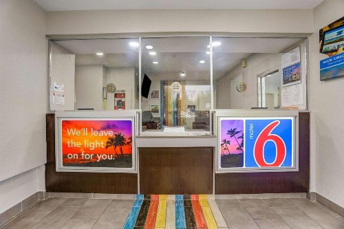 Motel 6-San Bernardino CA - South - image 22