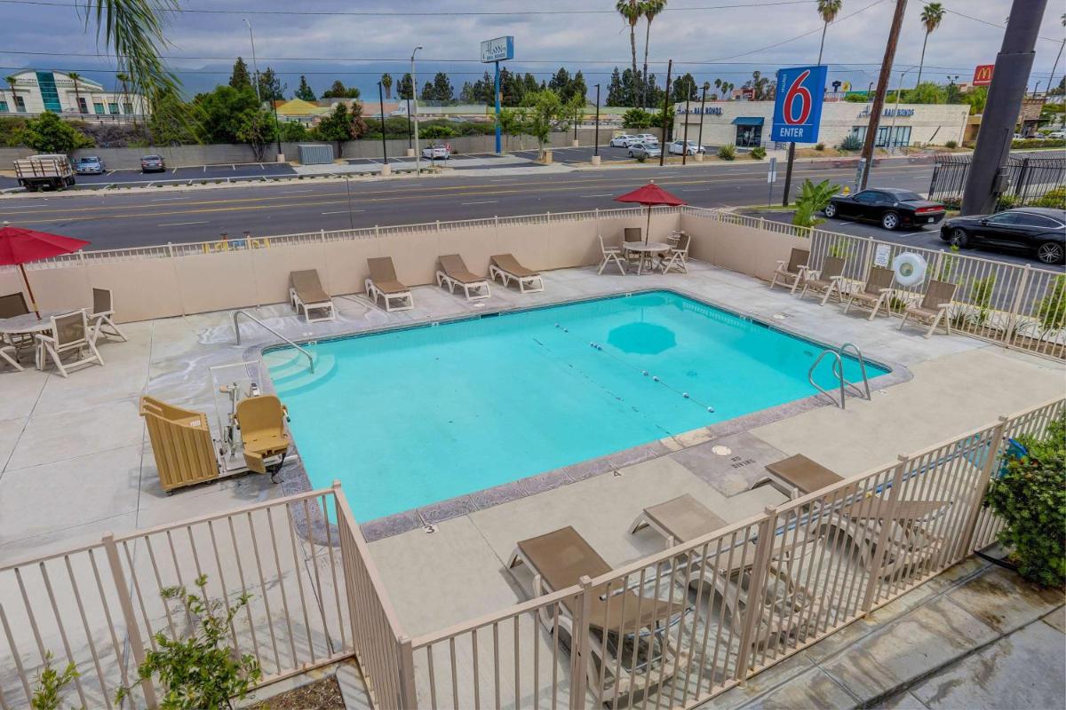 Motel 6-San Bernardino CA - South - image 6