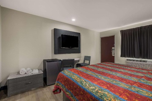 Knights Inn San Bernardino - image 22