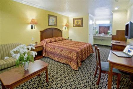 Americas Best Value Inn San Bernardino - image 6