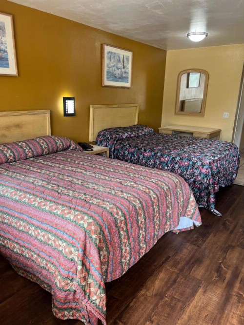Sunpark Inn & Suites - image 13