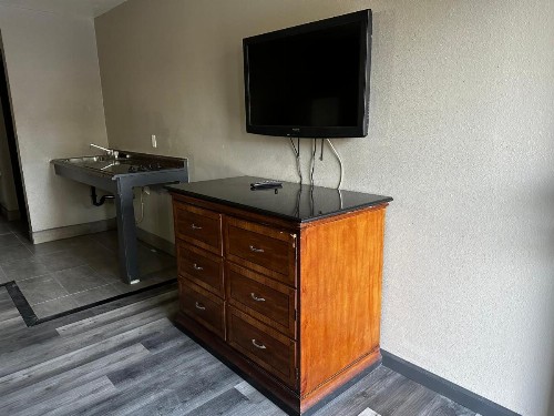 Sunpark Inn & Suites - image 14