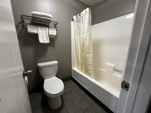 Sunpark Inn & Suites - image 22