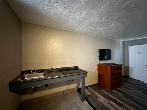 Sunpark Inn & Suites - image 32