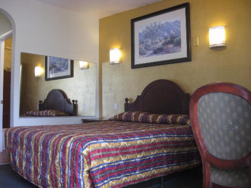 Sunshine Motel - image 27