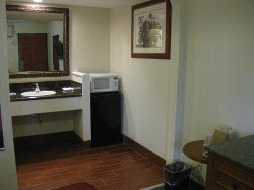 Sunshine Motel - image 32