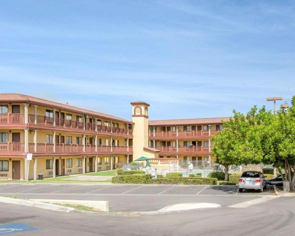 Quality Inn San Bernardino - main image