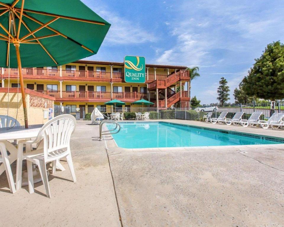Quality Inn San Bernardino - image 4