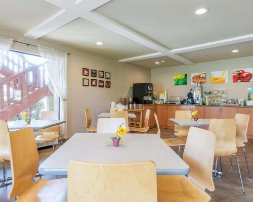 Quality Inn San Bernardino - image 6