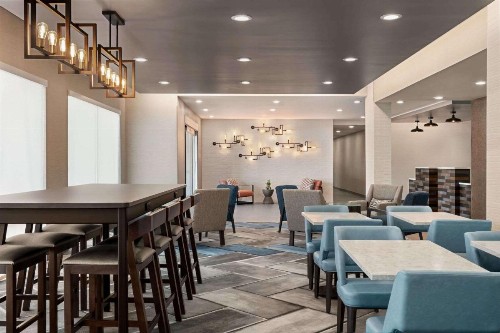 La Quinta Inn & Suites by Wyndham San Bernardino - image 36