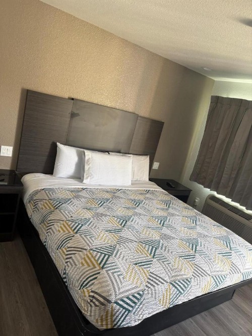 Motel 6-San Bernardino CA - North - image 7