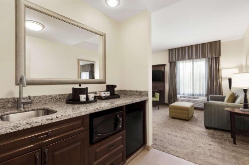 Hampton Inn & Suites San Bernardino - image 14