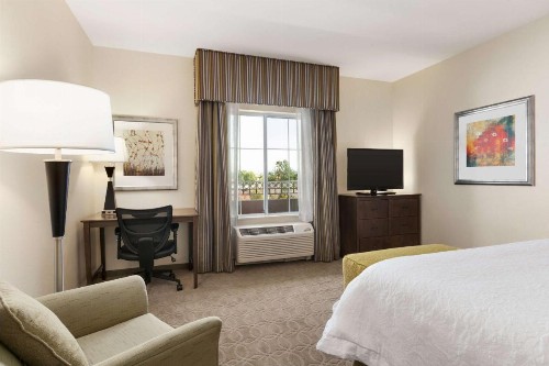 Hampton Inn & Suites San Bernardino - image 15