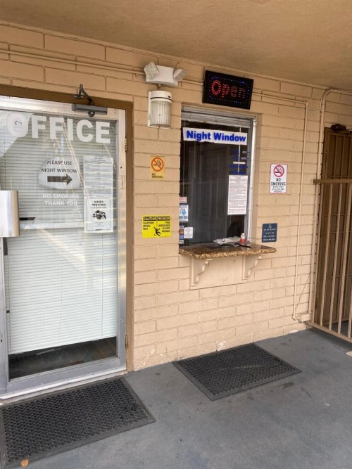 Downtown Motel 7 - image 12