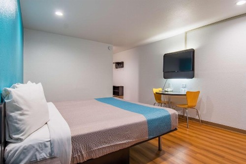 Motel 6-San Bernardino CA - Downtown - image 16