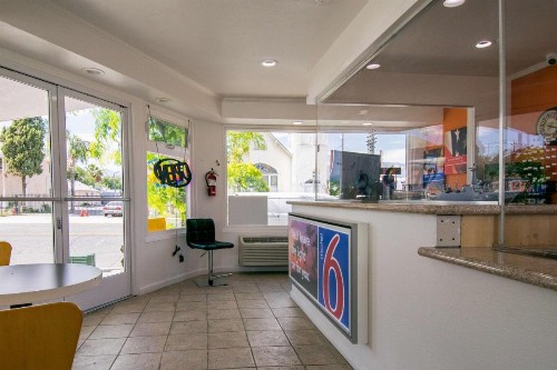 Motel 6-San Bernardino CA - Downtown - image 20