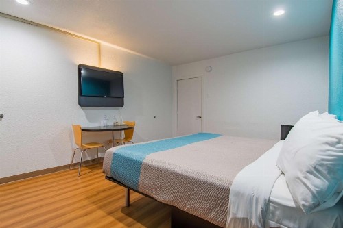 Motel 6-San Bernardino CA - Downtown - image 25