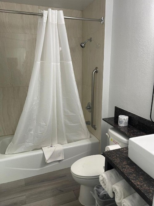 Rodeway Inn San Bernardino - image 15