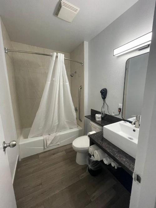 Rodeway Inn San Bernardino - image 16