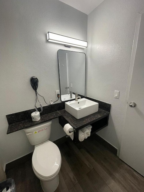 Rodeway Inn San Bernardino - image 21