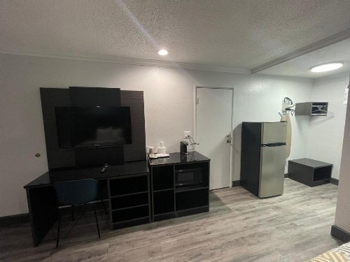 Rodeway Inn San Bernardino - image 34
