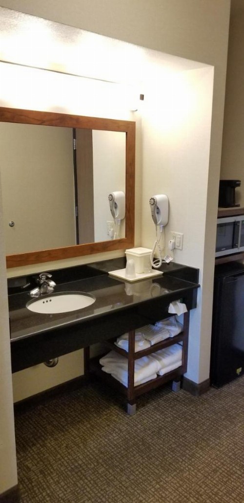 Comfort Inn & Suites San Francisco Airport West - image 37