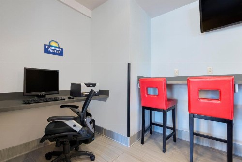 Hotel 1550 - SFO Airport West - image 7