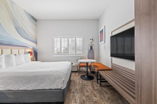 Super 8 by Wyndham San Bruno /SF Intl Arpt West - image 5
