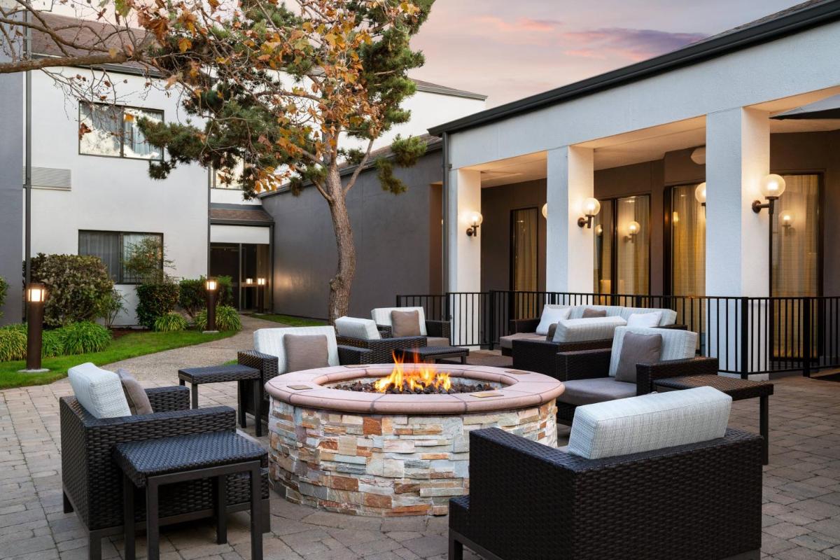Courtyard by Marriott San Francisco Airport - main image