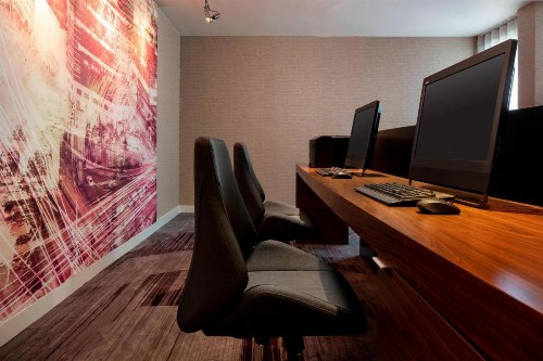 Courtyard by Marriott San Francisco Airport - image 18