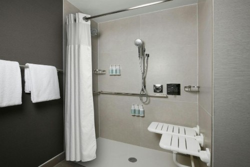 Courtyard by Marriott San Francisco Airport - image 20