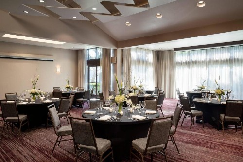 Courtyard by Marriott San Francisco Airport - image 25