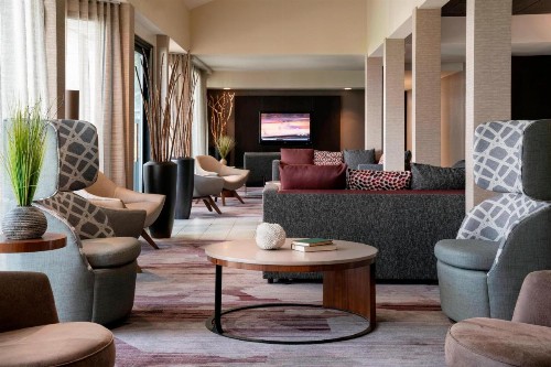 Courtyard by Marriott San Francisco Airport - image 3