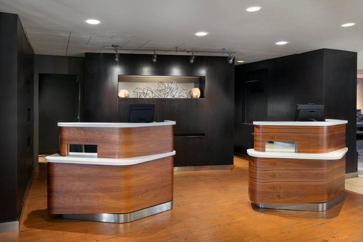 Courtyard by Marriott San Francisco Airport - image 4