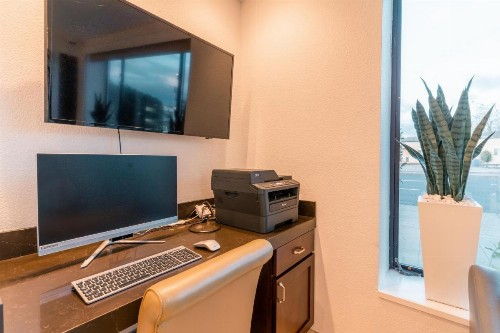 Ramada by Wyndham San Bruno SFO Airport - image 27