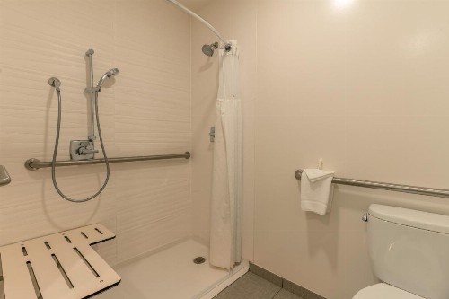 Ramada by Wyndham San Bruno SFO Airport - image 36